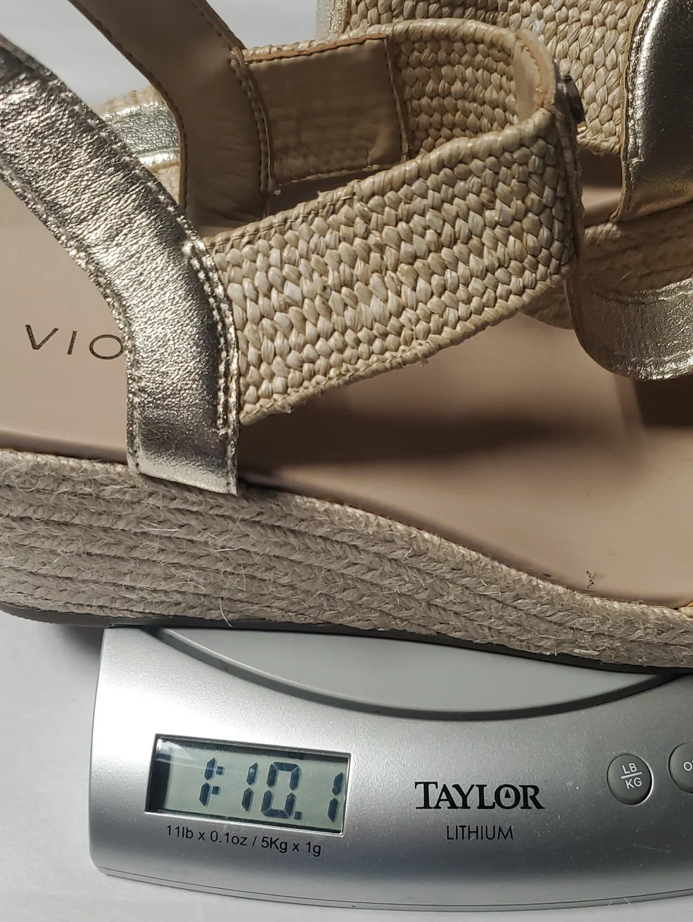 Vionic Calera Espadrille Wedge Sandals Size 9.5 Summer Style Gold Leather Resort